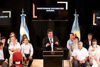 Sergio Massa reclam� paritarias docentes en enero y pidi� "garantizar el inicio de clases"