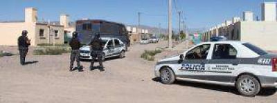 Hay otro detenido y secuestraron la moto en la que andaban los homicidas