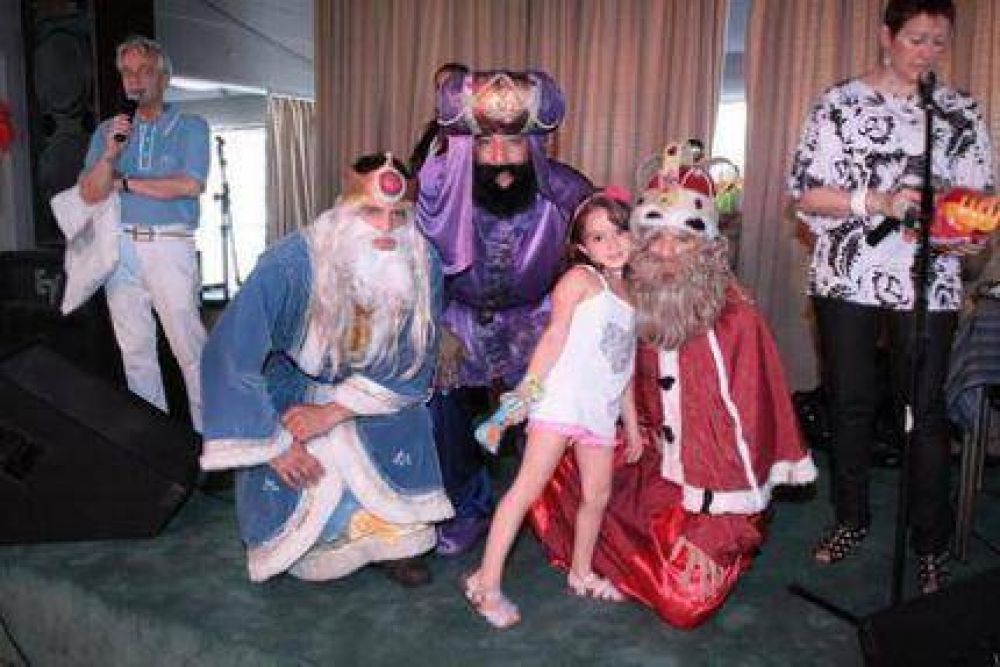 Los Reyes Magos...pasaron por el Hotel � 13 de Julio� 
