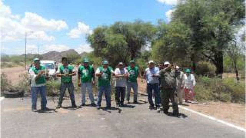 Con las negociaciones paradas: Los municipales reclaman