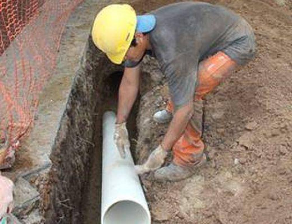 Construyen cloacas en el Barrio Jard�n de Boulogne