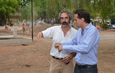 Katopodis supervis� las obras de Plaza Kennedy