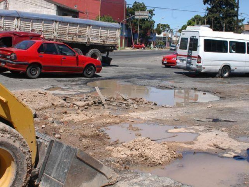 Asfalto destruido