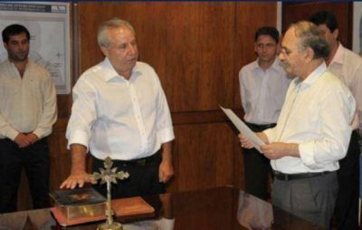 �Profundizar la b�squeda de inversiones para el desarrollo de la provincia�