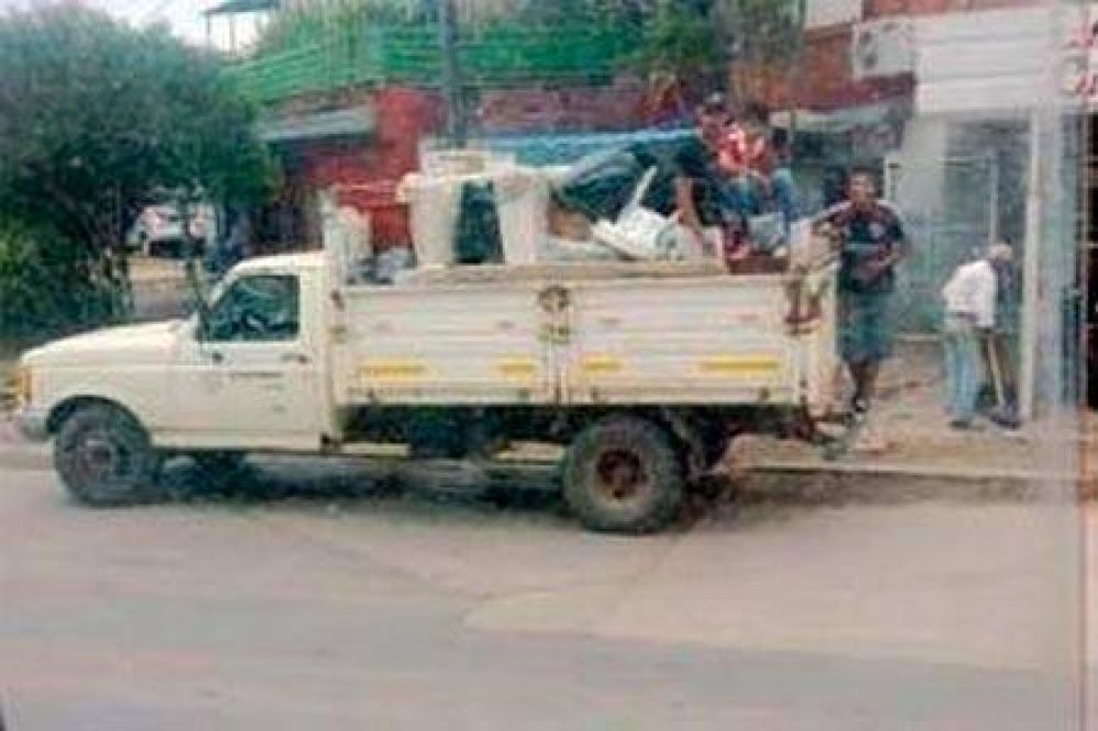 Vecinos de Barranqueras indignados con �mudanzas� de Secheep