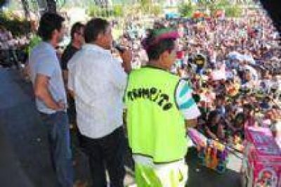 M�s de 20 mil ni�os festejaron la llegada de los Reyes Magos en el Delmi