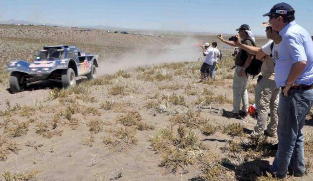 El Gobernador particip� de la primera jornada del Dakar en Mendoza
