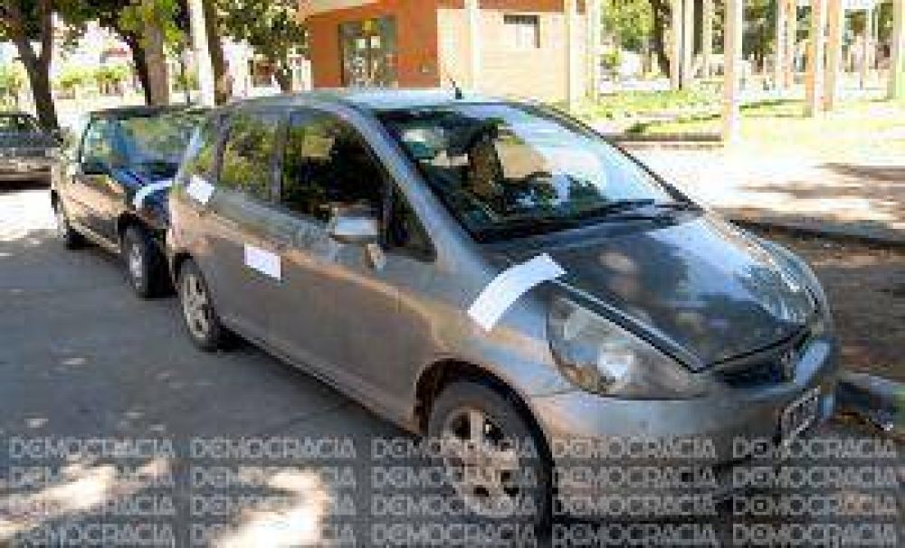 Una mujer y dos menores detenidos tras tirotear viviendas y cometer un arrebato