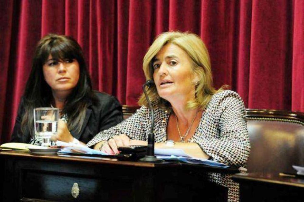 Higonet, en la lista de los que realizaron costosos viajes al exterior