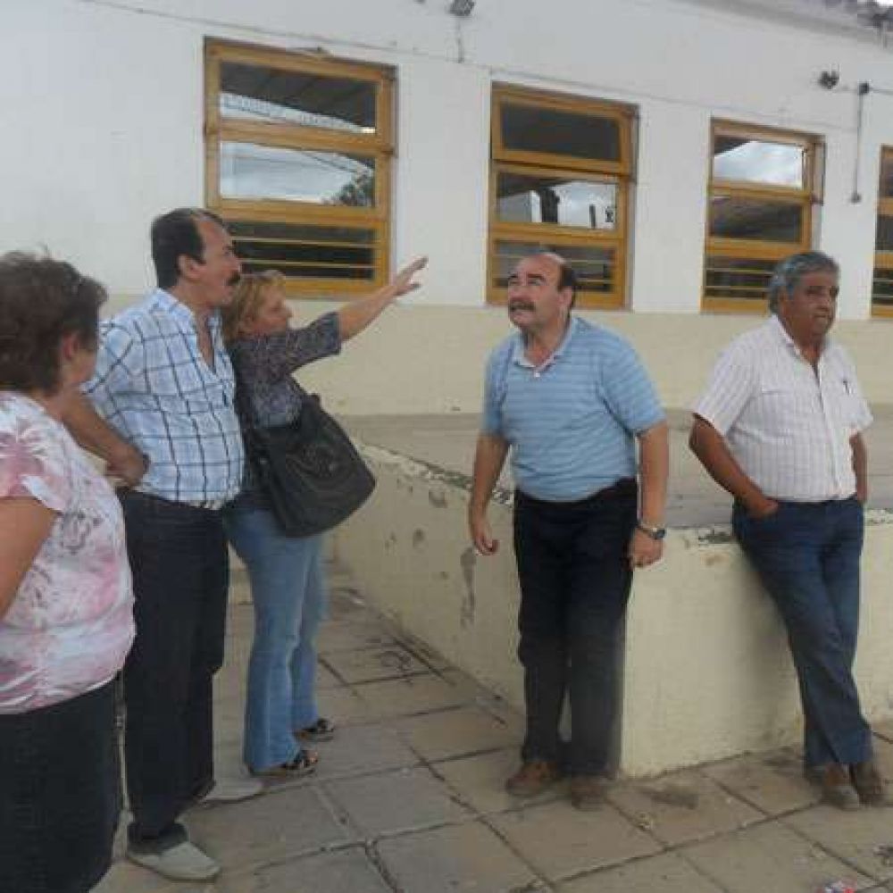 Contin�a el trabajo para mejorar las condiciones en las escuelas de Chilecito y Famatina