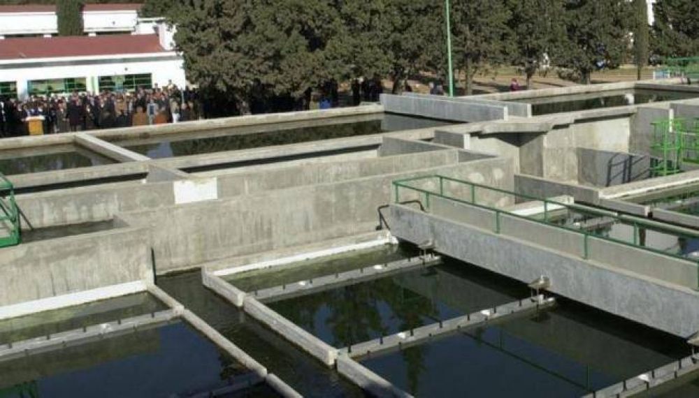 Mestre y De la Sota, muy lejos de acordar por el agua potable