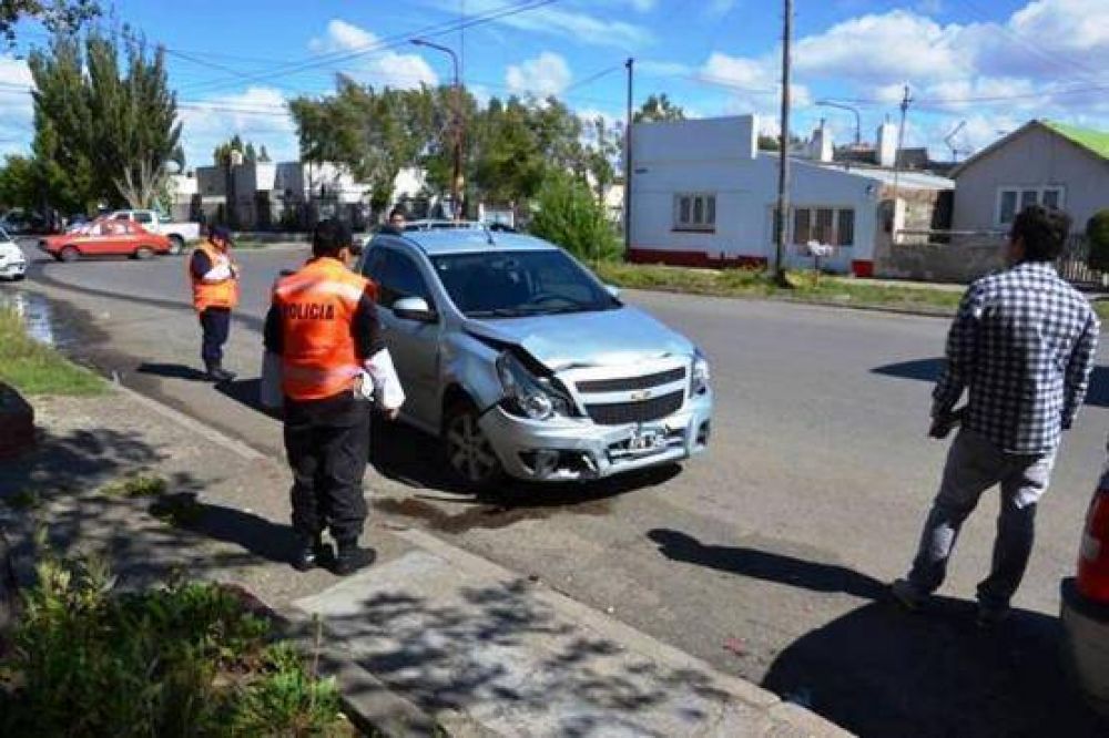Choque entre un particular y un rem�s causa solo da�os materiales