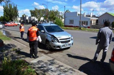 Choque entre un particular y un rem�s causa solo da�os materiales