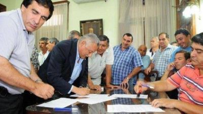 Estatales lograron un bono de $ 1.000 por �nica vez