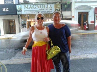 La ins�lita foto de Carri� con sus amigas "paquetas y divertidas"