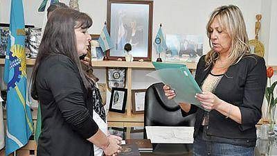 Lorena Mar�n asumi� como Secretaria de Familia