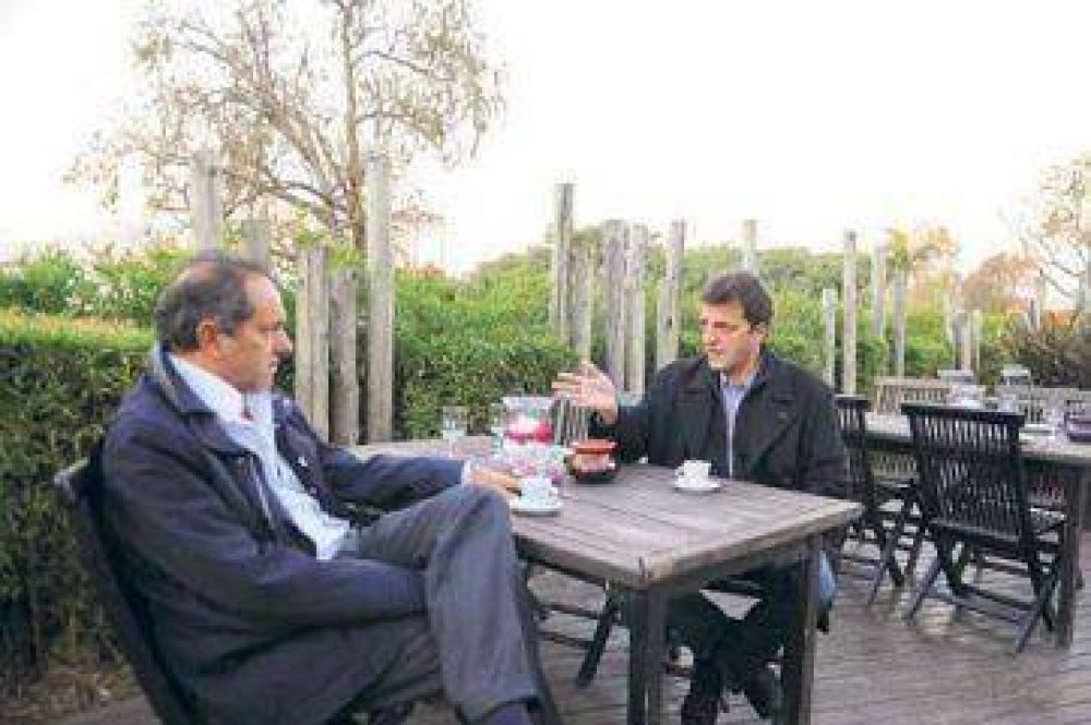 La UCR pide una reuni�n entre Scioli y Massa