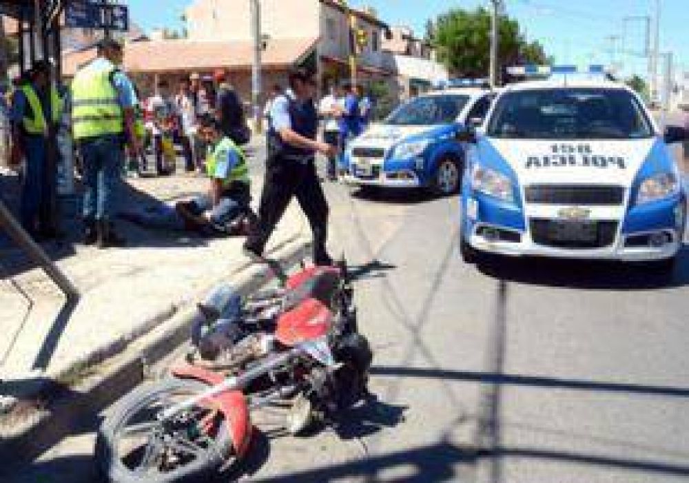 Vecinos atacaron y redujeron a motochorros