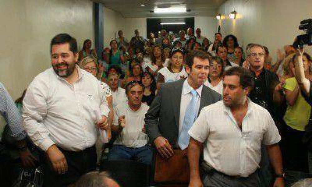 Guzm�n dejar� la representaci�n del Ejecutivo en las paritarias