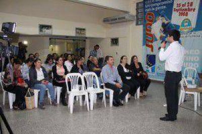 Cuerpo de abogados y operadores especializados forman parte de la estructura de la L�nea 102