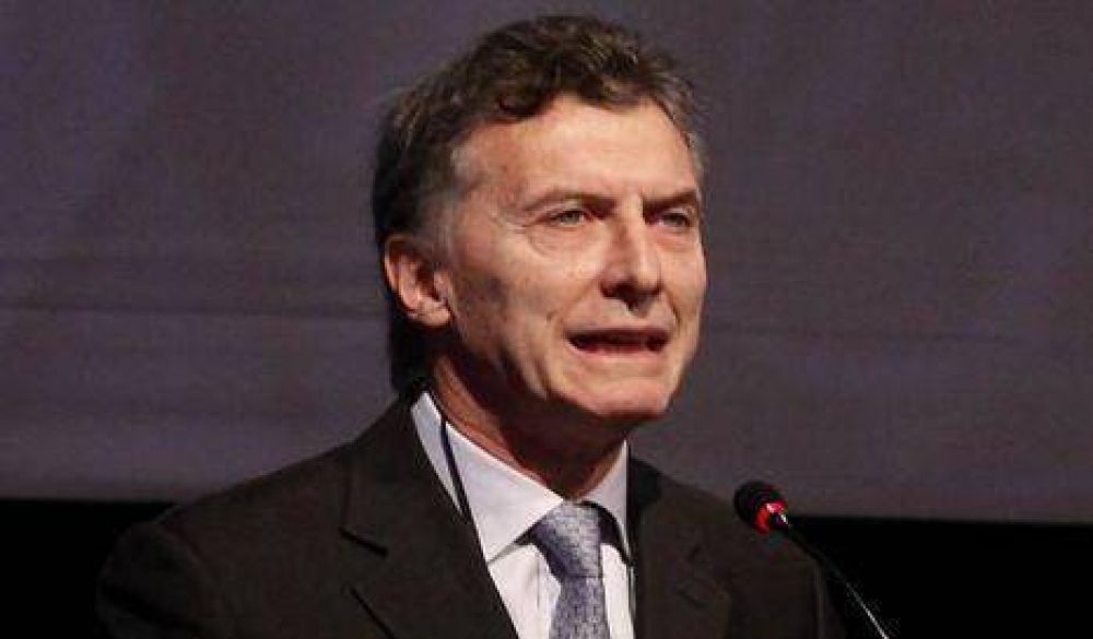 "Hacen experimentos con la plata de la gente"