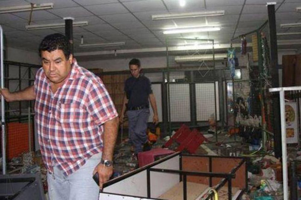A casi un mes de los saqueos, s�lo quedaron cuatro detenidos