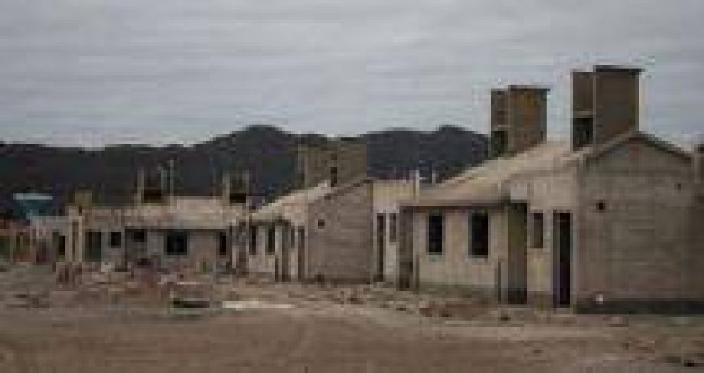 M�s de 4000 viviendas se construyen en la provincia muchas de ellas para pueblos originarios