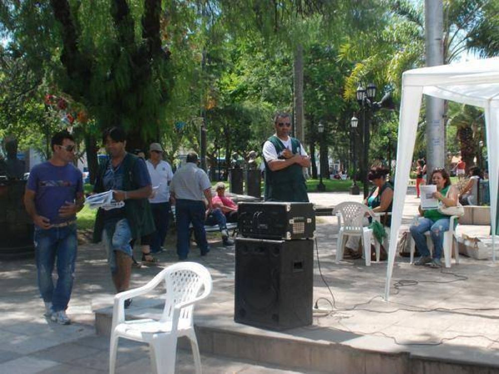 Los trabajadores de ATE siguen firmes en lo pedido