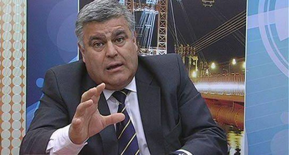 Acu�a cit� a la Comisi�n de Seguridadi