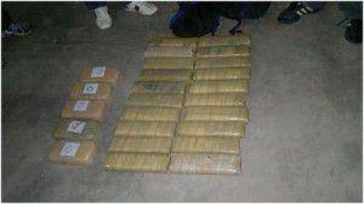 Secuestraron 5 kilos de pasta base y 10 kilos de hojas de coca en La Quiaca