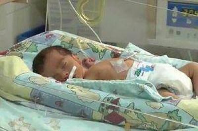 Dieron de alta a la beb� abandonada frente a Santa Rita