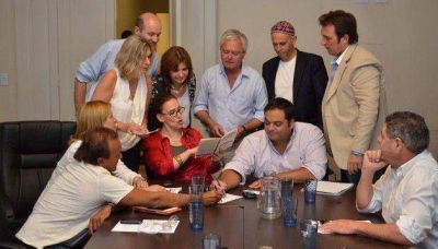 Parlamentarios del Pro pidieron la renuncia de De Vido