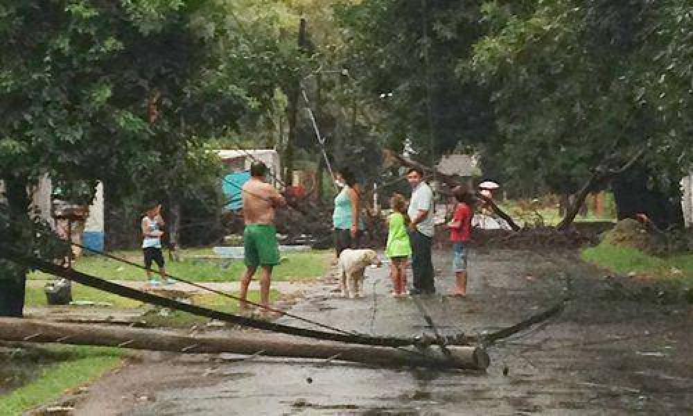 El temporal fue corto pero dej� da�os en varios lugares del distrito