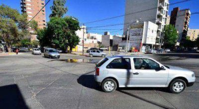 Instalar�n sem�foros en cruces con diagonales