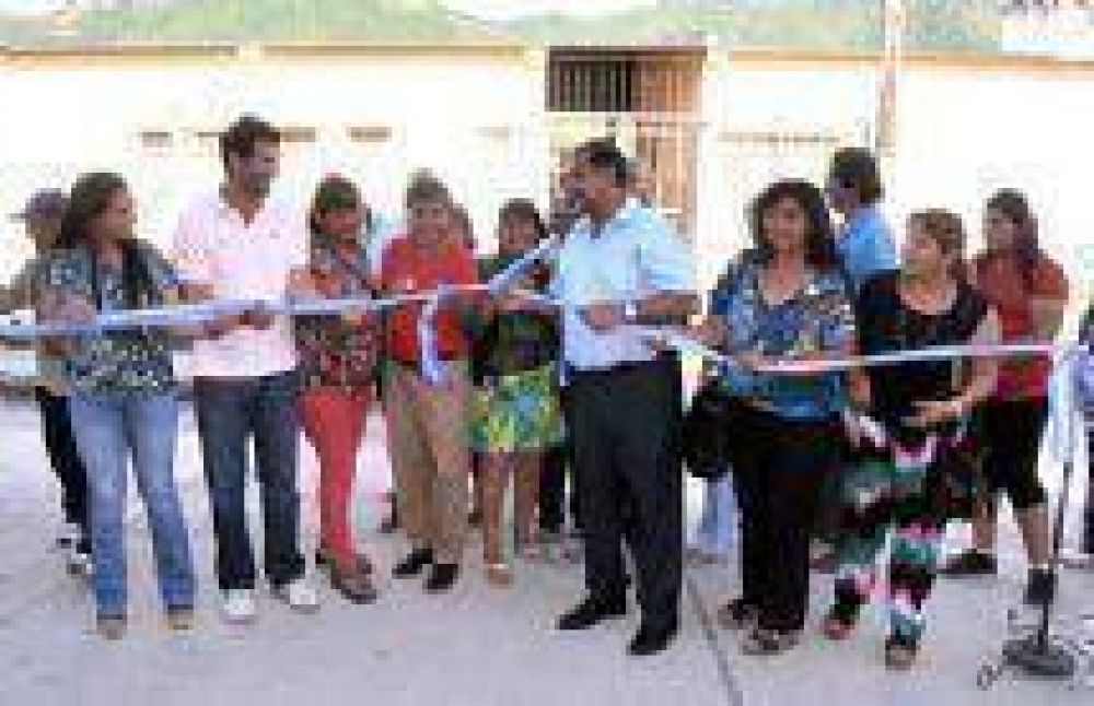Juan Manuel Urtubey inaugur� nuevas cuadras de pavimento en el sureste capitalino