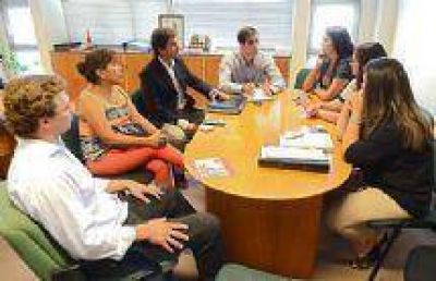 Autoridades provinciales y municipales se informaron sobre el programa �Un pueblo, un producto�