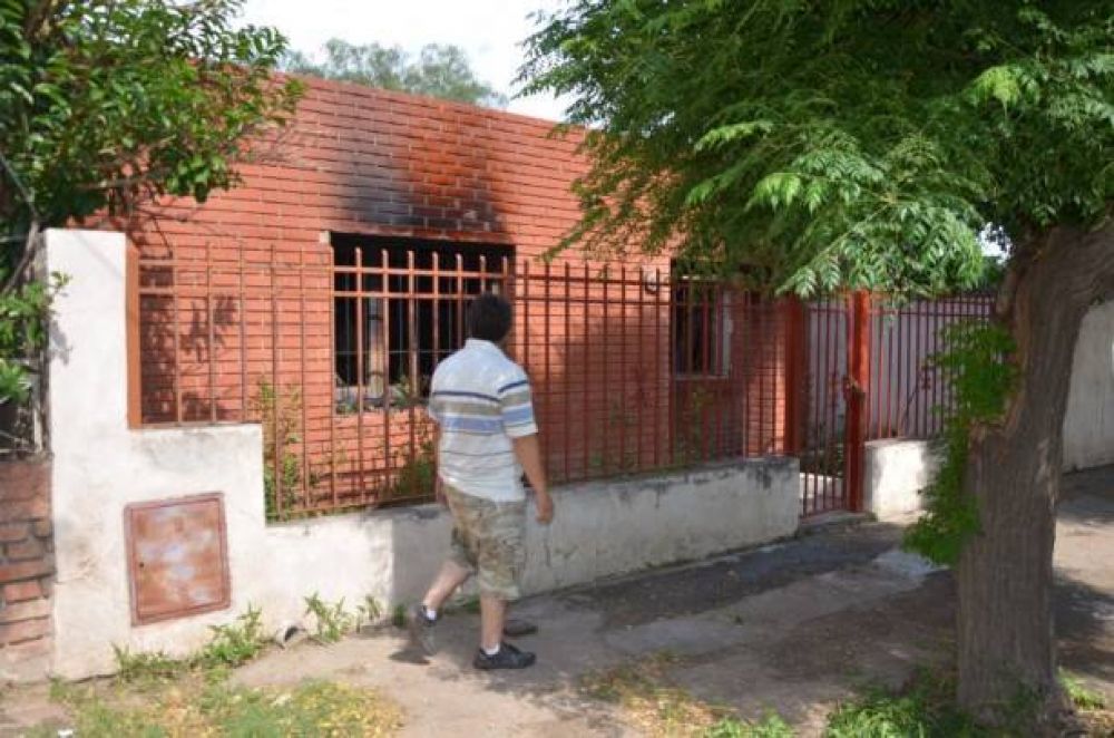 Se incendi� parte de una vivienda en el barrio San Mart�n