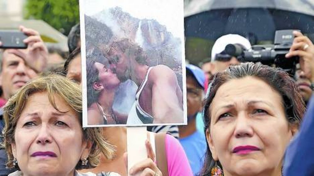 El alza del crimen fuerza a Maduro a dialogar con Capriles