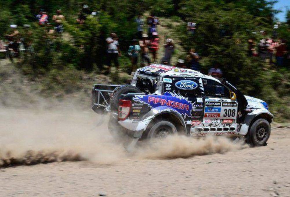 Lucio �lvarez: �Mi �nico objetivo es disfrutar el Dakar y terminarlo�