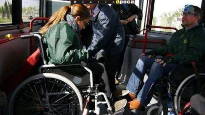 Habr� colectivos con rampas para discapacidos