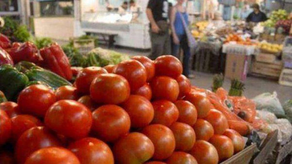 Kicillof ratific que este jueves la secretara de Comercio citar a los productores de tomate