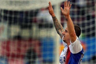 "Me quedo para jugar la Libertadores y despu�s analizar� mi futuro"