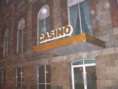 Aldrey Iglesias sin l�mites: suma otro casino y el hip�dromo con N�stor Otero
