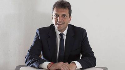 Massa con deportistas y famosos en Mar del Plata