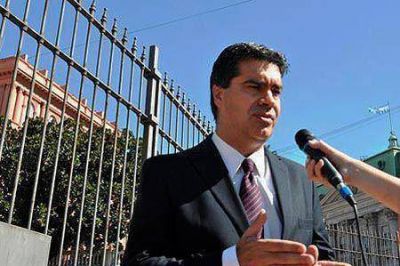 Capitanich se queja de que los ministros no le dan datos