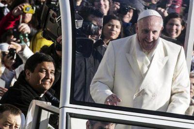 El sacerdote misionero que se subi� al papam�vil dio detalles de su encuentro con Francisco