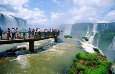 Cerca de 40 mil turistas visitaron Cataratas en la primera semana 2014