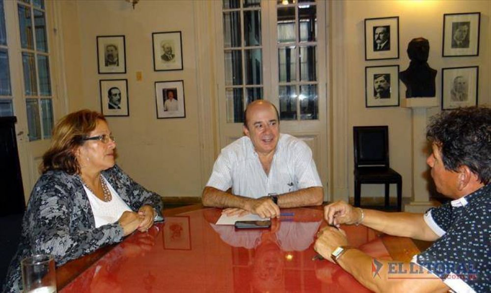 Canteros, a cargo del Ejecutivo, tambi�n apuesta al di�logo con los intendentes