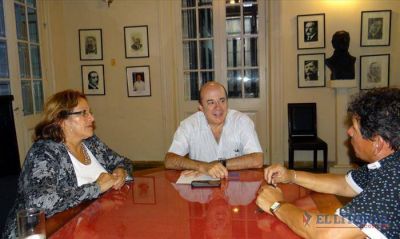 Canteros, a cargo del Ejecutivo, tambi�n apuesta al di�logo con los intendentes