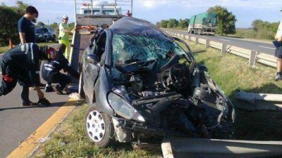 Tragedia en ruta 12: dos muertos